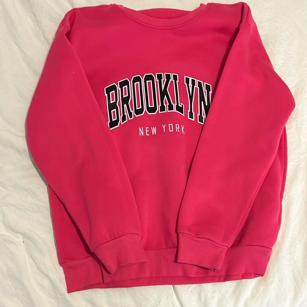 pink sweatshirt with brooklyn, size small